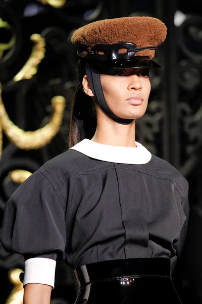 Look 6